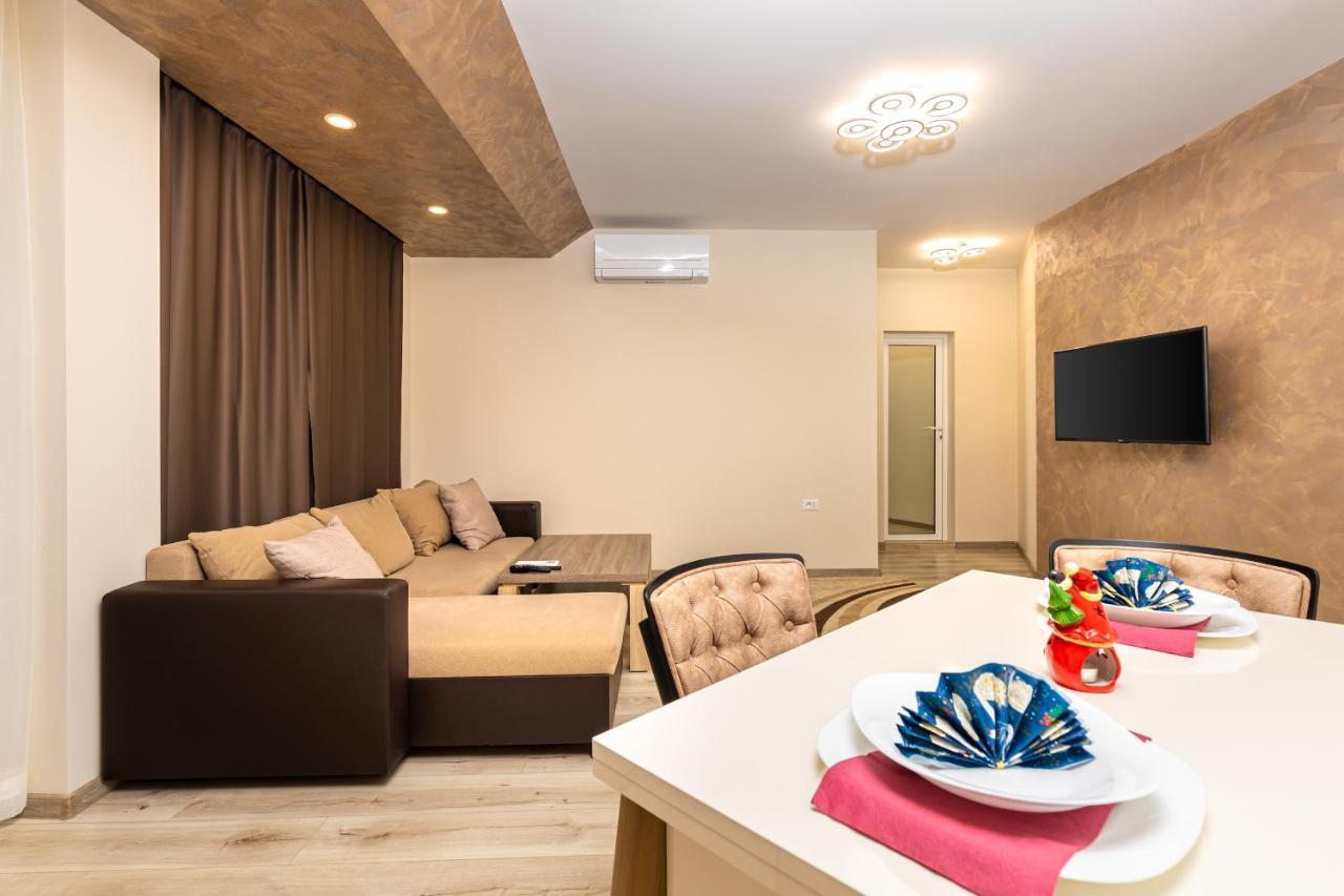 Sunny 1Bd Apartment In Old Town By Flat Mаnager بلوفديف المظهر الخارجي الصورة